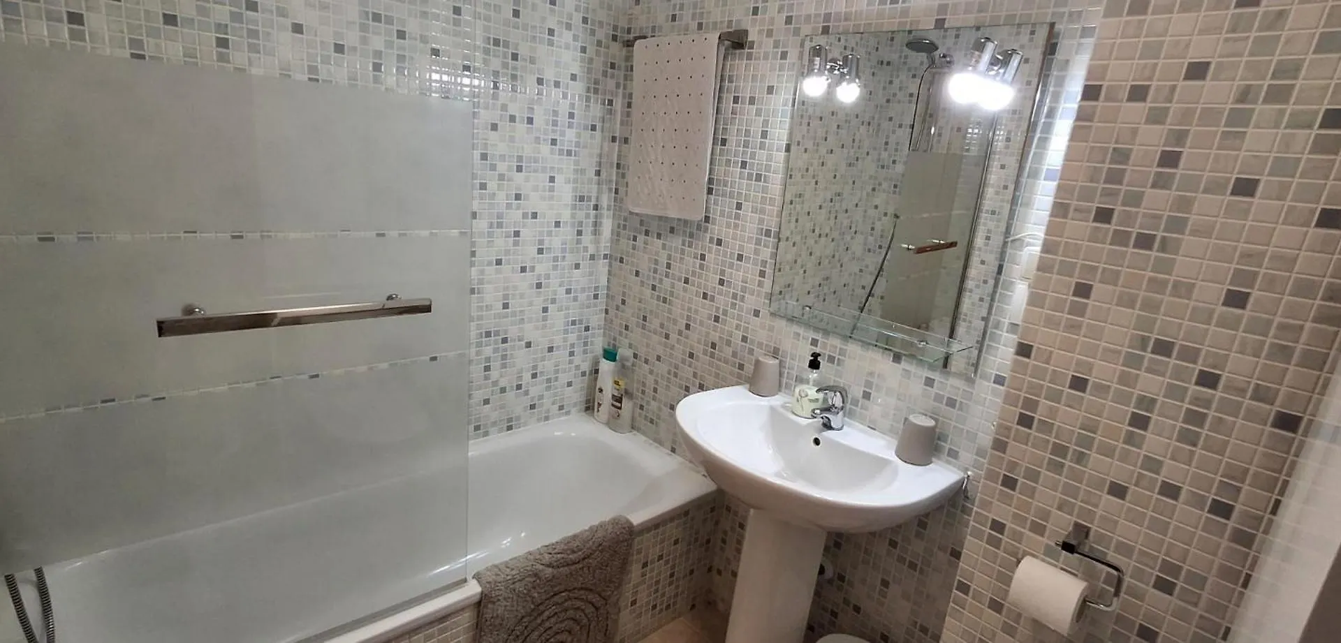 דירות Superb 2 Beds Casares Del Sol ספרד